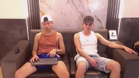 Aroon   online show from April 9, 4:12 am