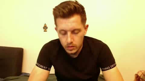 Snapshot of arromwilliam90 chatting on January 26, 4:20 pm arromwilliam90 online show from January 26, 4:20 pm