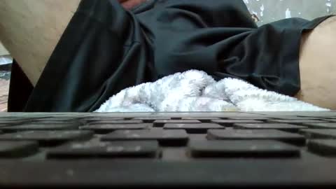 Snapshot of art_max99xxx chatting on January 14, 5:08 am art_max99xxx online show from January 14, 5:08 am