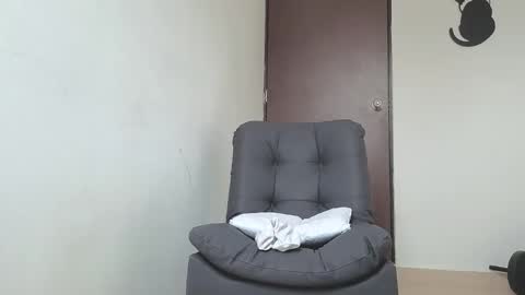   online show from November 24, 12:38 pm