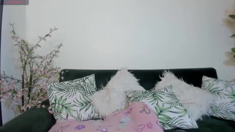 Snapshot of artemis_nyx chatting on February 18, 8:38 pm artemis_nyx online show from February 18, 8:38 pm