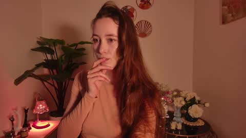 Lina online show from February 4, 7:25 am