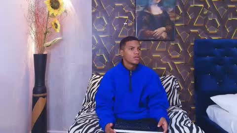 ARTHUR online show from June 6, 8:46 pm