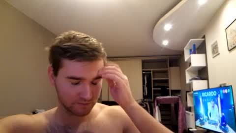 Snapshot of arthurbrums chatting on November 2, 5:32 am Arthur online show from November 2, 5:32 am