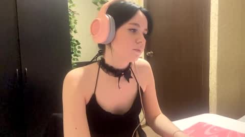Mary online show from May 23, 9:19 pm