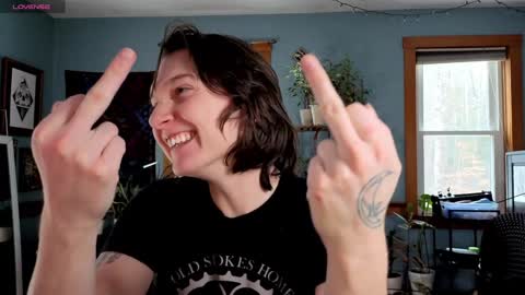 Artie Paints online show from December 20, 4:04 pm