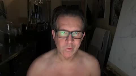 artisterotic online show from January 7, 8:13 am