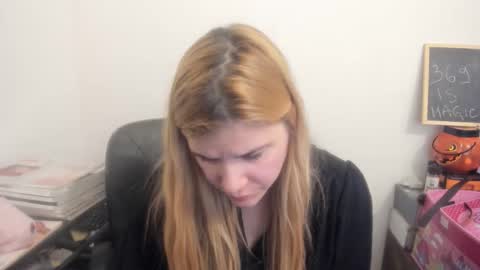 MIA online show from April 3, 8:40 pm