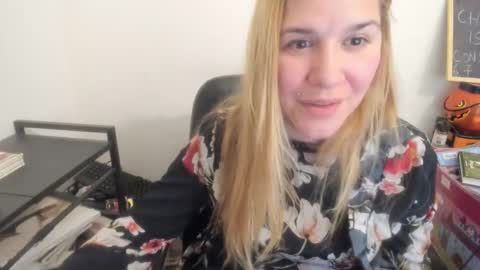 MIA online show from April 10, 9:52 pm