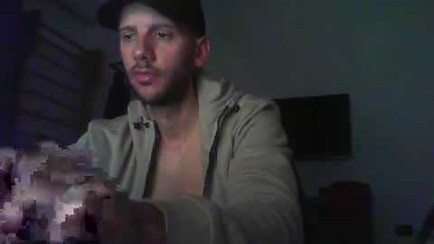 Snapshot of artur833 chatting on October 17, 9:17 pm artur833 online show from October 17, 9:17 pm