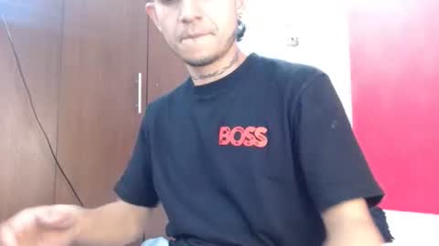 Snapshot of arturocontreras11 chatting on February 13, 9:44 pm arturocontreras11 online show from February 13, 9:44 pm