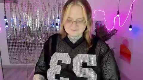 Snapshot of arya__addams chatting on November 12, 2:28 pm Arya online show from November 12, 2:28 pm