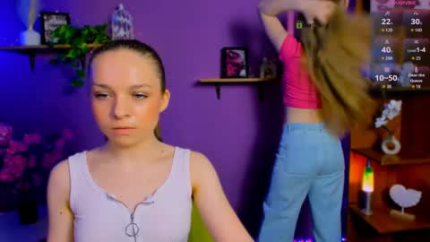 A Tiny Angel online show from May 23, 5:34 am