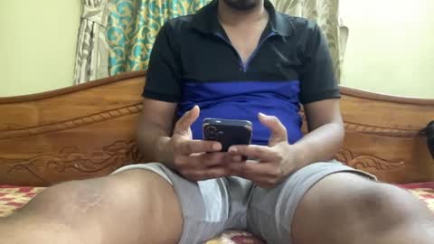 aryan_980763874 online show from May 22, 5:29 pm