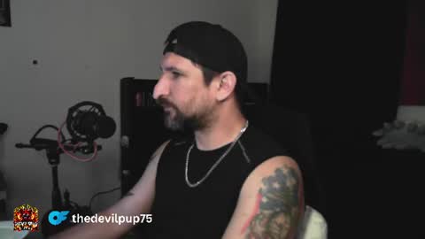 Snapshot of asanator101 chatting on July 15, 1:33 am devilPup75 online show from July 15, 1:33 am