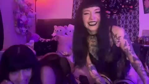 ascendingaura222 online show from February 27, 6:57 am