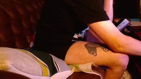 Snapshot of aschke chatting on October 30, 11:05 pm aschke online show from October 30, 11:05 pm