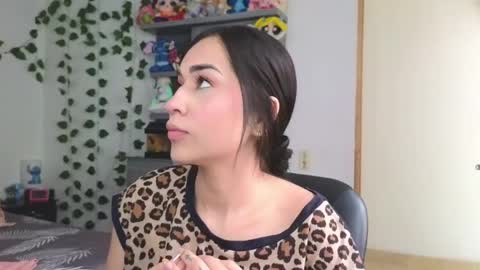 Asena online show from March 31, 6:19 pm