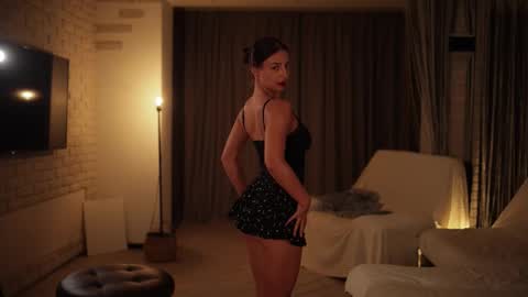 Call me Ann online show from September 12, 7:03 pm