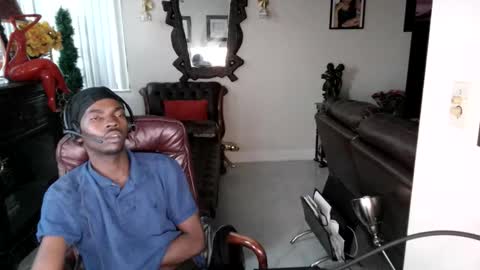 Snapshot of aseverain chatting on December 1, 10:15 pm MrJ online show from December 1, 10:15 pm