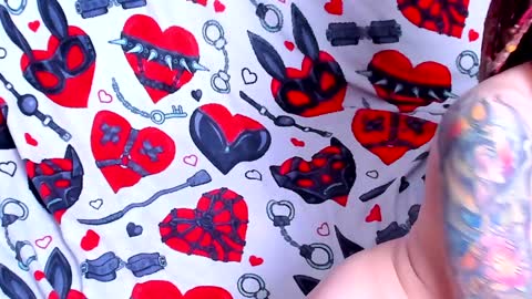 Ash online show from January 5, 8:21 pm