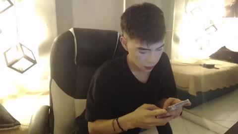 Snapshot of ash_kai chatting on July 3, 7:42 pm ash_kai online show from July 3, 7:42 pm