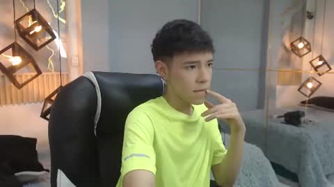 Snapshot of ash_kai chatting on July 18, 7:39 pm ash_kai online show from July 18, 7:39 pm