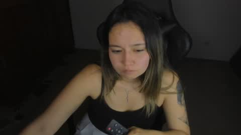 Snapshot of ash_smith1 chatting on July 13, 4:37 am ash_smith1 online show from July 13, 4:37 am
