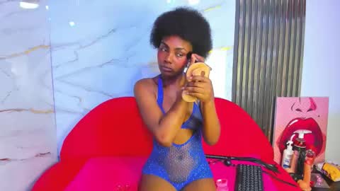 Snapshot of asha_zuri69 chatting on May 15, 1:18 pm asha_zuri69 online show from May 15, 1:18 pm