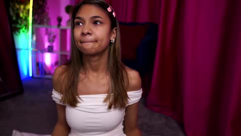 Asha online show from January 10, 9:20 pm