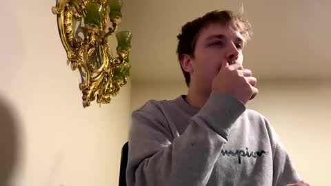 Snapshot of ashboytaken chatting on October 28, 6:06 am ashboytaken online show from October 28, 6:06 am