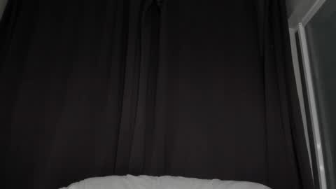 your pretty Ashley online show from March 31, 7:14 pm