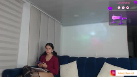 Snapshot of ashely_ryan24 chatting on September 17, 12:34 am Ashley And Ryan online show from September 17, 12:34 am