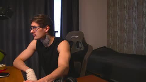 Jerk Machine online show from June 2, 1:02 pm