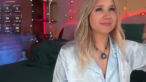 Snapshot of asherat69 chatting on July 20, 1:57 pm Anna Anya online show from July 20, 1:57 pm