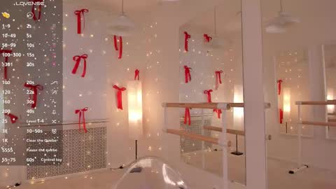 Ash online show from December 14, 12:21 pm