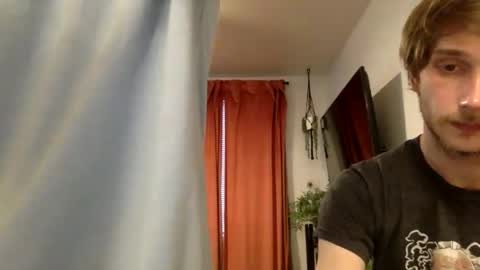 Ashing online show from March 1, 11:40 pm