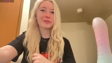 ash 3 online show from January 10, 3:19 am