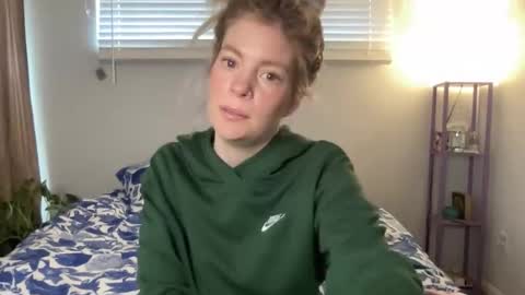 Ashlee online show from February 20, 4:29 pm