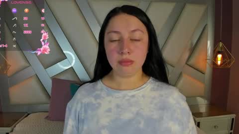 Ashley  online show from May 18, 1:28 pm
