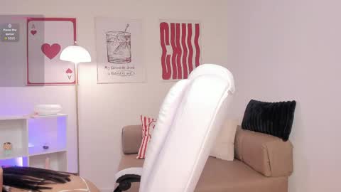   online show from May 8, 12:21 pm