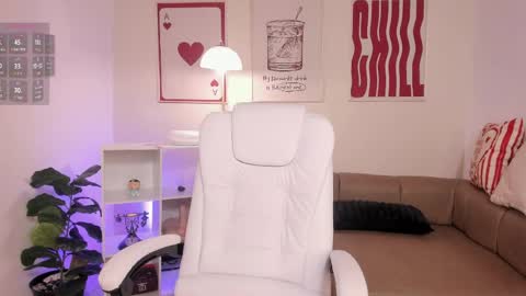   online show from May 13, 12:13 pm