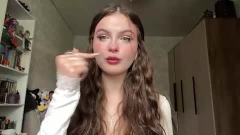 Snapshot of ashleighgittinger chatting on July 5, 8:32 am Eva online show from July 5, 8:32 am