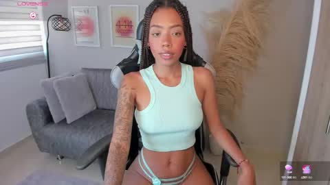 A S H L E Y online show from October 25, 7:08 pm