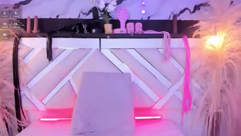 ashley_7777 online show from March 20, 1:38 pm