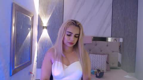 ashley__tylor online show from February 25, 3:05 am