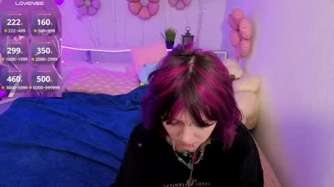 Snapshot of ashley_veil chatting on April 23, 8:44 pm Ashley online show from April 23, 8:44 pm