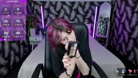 Snapshot of ashley_veil chatting on May 14, 8:59 pm Ashley online show from May 14, 8:59 pm