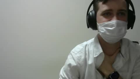 Ash online show from December 2, 12:18 pm