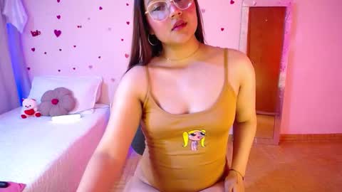 Ashlei Evanz online show from November 14, 5:17 am